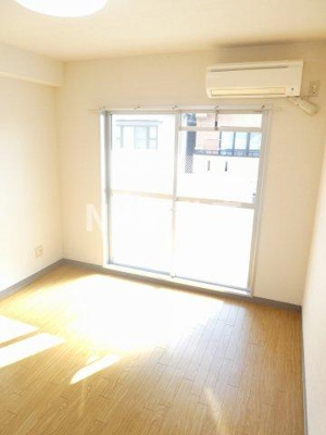 【寝室】 | フォレストコート長瀬（長瀬賃貸） | 洋室です