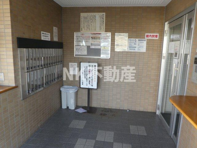【ロビー】 | フォレストコート長瀬（長瀬賃貸） | 建物内です