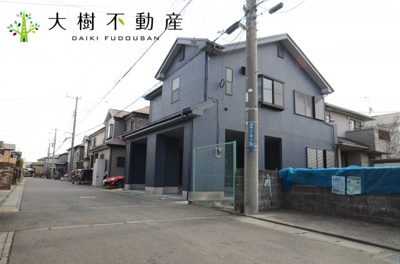 【前面道路含む現地写真】 | 海老名市中野　中古一戸建て　【仲介手数料無料】 | カースペース並列２台