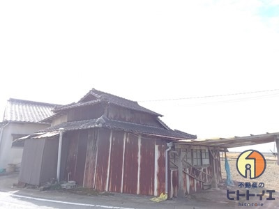 広川町水原貸家の駐車場