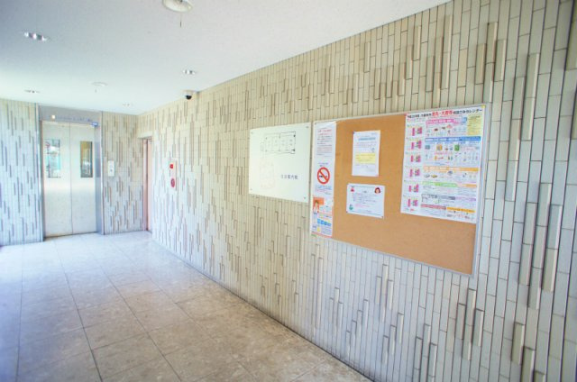 エスポワール六ツ門のロビー
