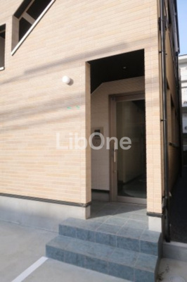 【エントランス】 | アールイレブン