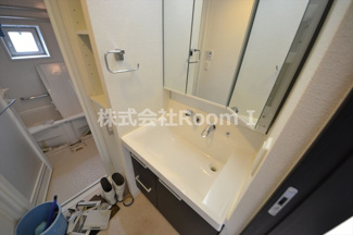 【洗面所】 | アーデンタワー本町イースト | 忙しい朝には欠かせない洗面所です