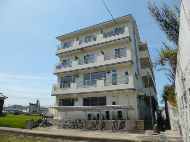 倉敷市新田の賃貸マンションの外観