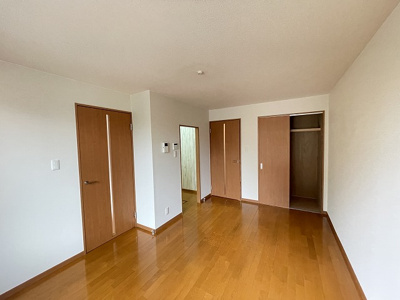 【洋室】 | ヴィラK-Ⅱ