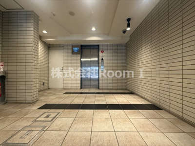 【その他共用部分】 | エステムコート心斎橋EASTⅢエクシード | 清潔なエントランスです
