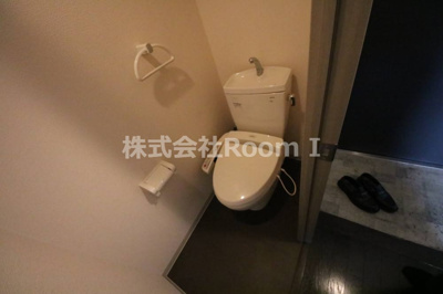 【トイレ】 | エステムコート心斎橋EASTⅢエクシード | ゆったりとした空間のトイレです