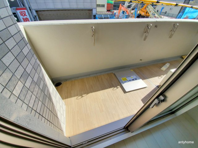 エスリードレジデンス大阪福島　仲介手数料無料のバルコニー