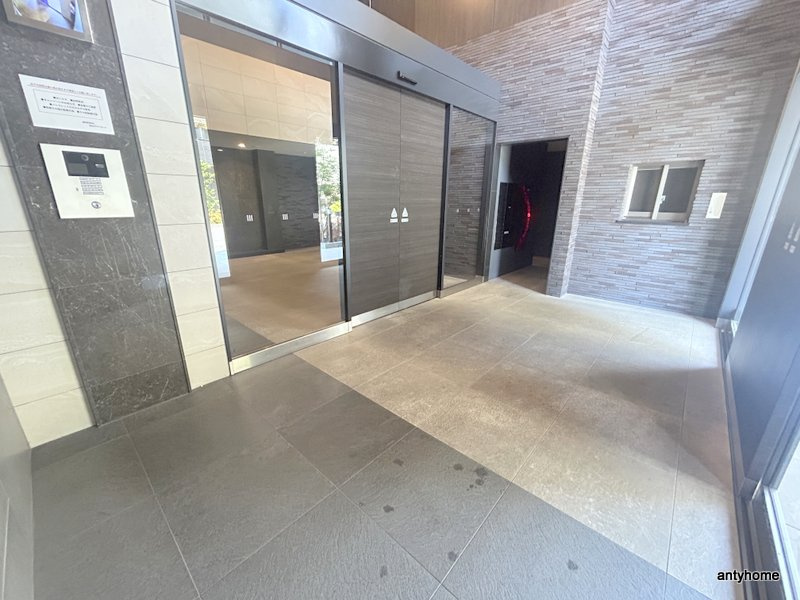 エスリードレジデンス大阪福島　仲介手数料無料のロビー