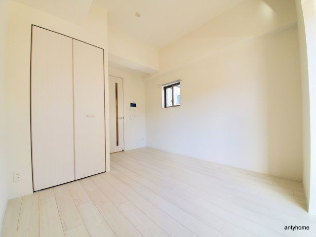 エスリードレジデンス大阪福島　仲介手数料無料の居間・リビング