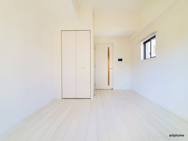 エスリードレジデンス大阪福島　仲介手数料無料の洋室