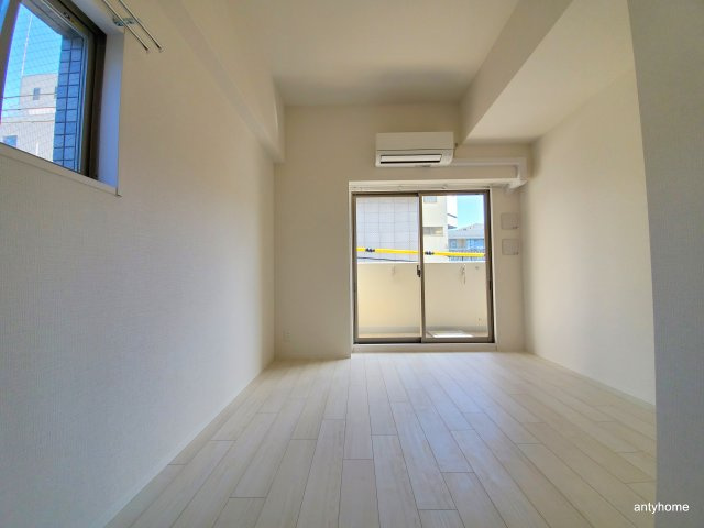 エスリードレジデンス大阪福島　仲介手数料無料の洋室