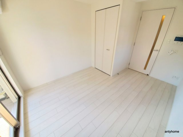 エスリードレジデンス大阪福島　仲介手数料無料の居間・リビング