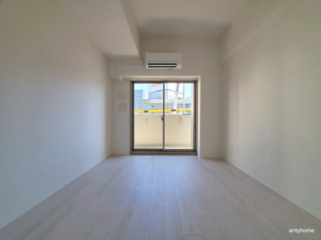 エスリードレジデンス大阪福島　仲介手数料無料の洋室