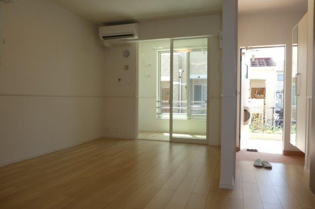 バーミィ・イツキBの居間・リビング