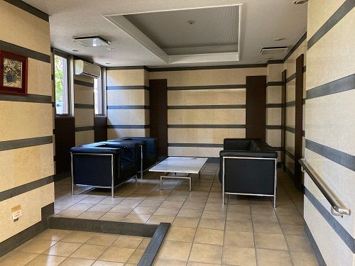 【エントランス】 | コアマンションルネス呉服町 | 清潔なエントランスです