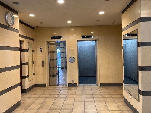 【ロビー】 | コアマンションルネス呉服町 | ゆとりのあるロビーです