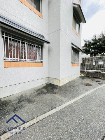 スカイマンション箱崎C棟の駐車場