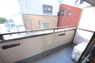 【バルコニー】 | きのくにレジデンス | 陽当たり良好なバルコニーです