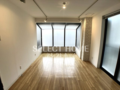 【居間・リビング】 | ＨＡＴＡＹＡアパートメント | ゆったりとしたリビングです