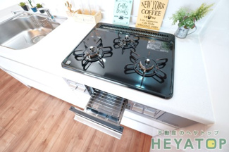 【キッチン】 | ３口ガスコンロ（雑貨は付きません）