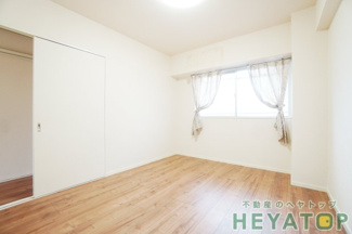 【内装】 | 洋室６帖（雑貨・家具は付きません）