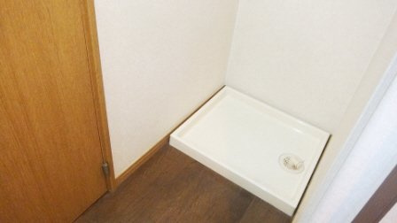 オリンファームの洗面所|室内洗濯機置場です