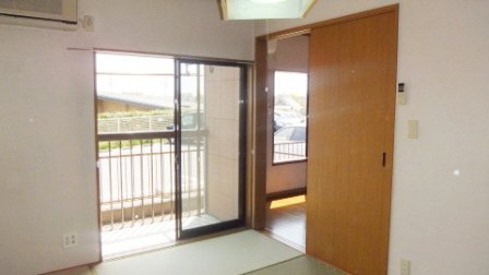 オリンファーム|６帖和室です