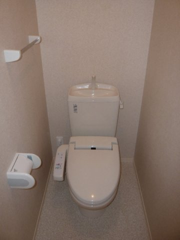 モンテカスカーダ【10，000円キャッシュバック対象物件】のトイレ|トイレもきれいです