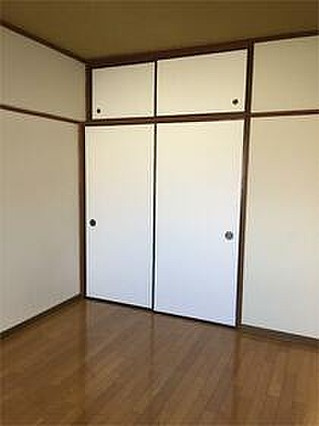 サンコーポ国分の寝室