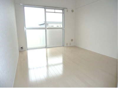 【洋室】 | サルヴァトーレ小森野 | ※掲載写真は同物件別号室の参考写真です。実際のお部屋とは間取り・設備・内装等が異なる場合があり、現況を優先とします。