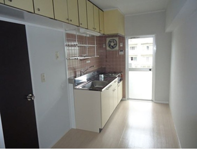 【居間・リビング】 | サルヴァトーレ小森野 | ※掲載写真は同物件別号室の参考写真です。実際のお部屋とは間取り・設備・内装等が異なる場合があり、現況を優先とします。