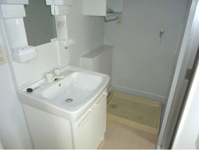 【洗面所】 | サルヴァトーレ小森野 | ※掲載写真は同物件別号室の参考写真です。実際のお部屋とは間取り・設備・内装等が異なる場合があり、現況を優先とします。