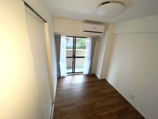 中山手ミオ壱番館の居間・リビング