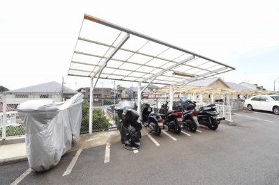 【その他共用部分】 | 横浜片倉ハイツ | バイク置場です。