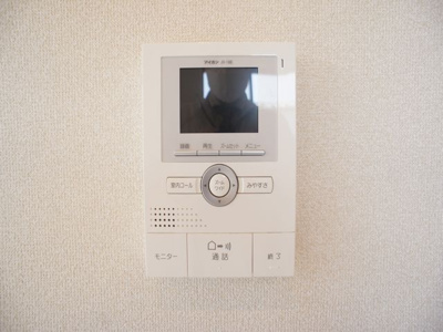 【セキュリティ】 | メゾンスターベストＢ | 訪問者の確認ができるTVドアホン付きです♪