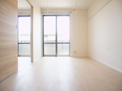 【子供部屋】 | メゾンスターベストＢ | 便利な室内物干しが付いています♪