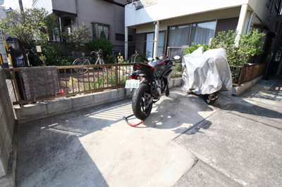 【その他共用部分】 | 東方荘 | 駐輪場・バイク置き場