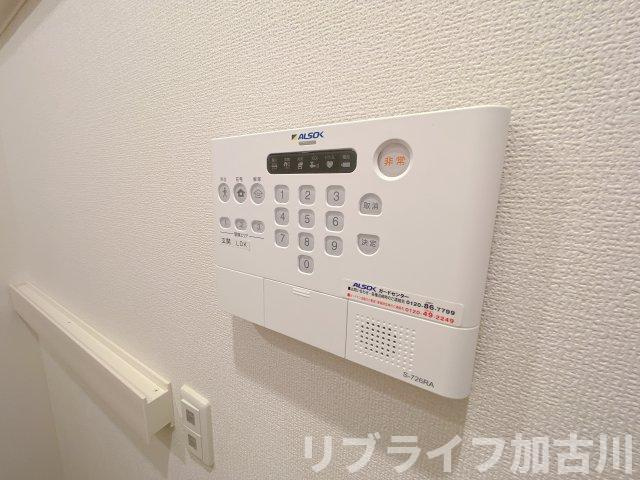 加古川市平岡町新在家のアパートのセキュリティ|101号室参照