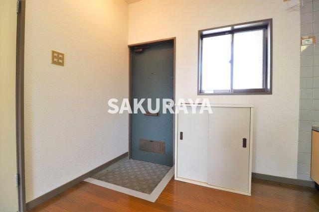 グリーンヒルズ（末広町）の玄関|現況と異なる場合がございます。