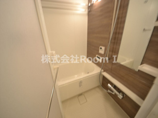 【浴室】 | ＯＰＵＳ　ＲＥＳＩＤＥＮＣＥ　ＳＨＩＮＳＡＩＢＡＳＨＩ　ＳＯＵＴＨ | 追い焚き機能付。