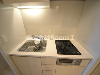 【キッチン】 | ＯＰＵＳ　ＲＥＳＩＤＥＮＣＥ　ＳＨＩＮＳＡＩＢＡＳＨＩ　ＳＯＵＴＨ | グリル付きキッチンです