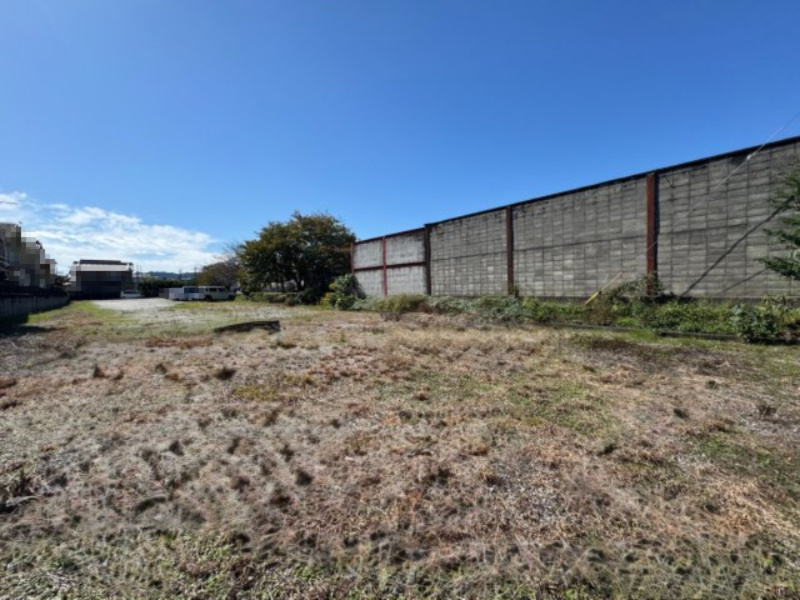 御所市栄町　土地の前面道路含む現地写真|◆工場用地や分譲地に最適の427坪以上の広々土地(^^)/
