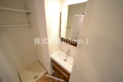 【洗面所】 | セレニテ堺筋本町プリエ | 脱衣スペースもあります