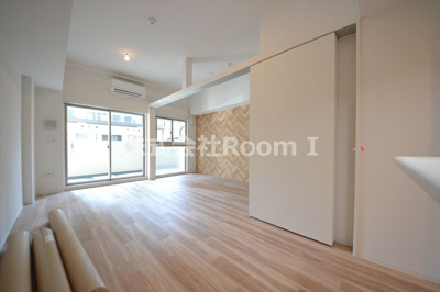 【居間・リビング】 | セレニテ堺筋本町プリエ | ゆったりとしたリビングです