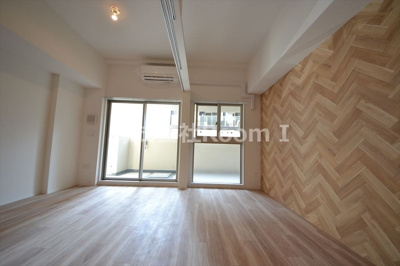 【洋室】 | セレニテ堺筋本町プリエ | 落ち着いた色調の洋室です