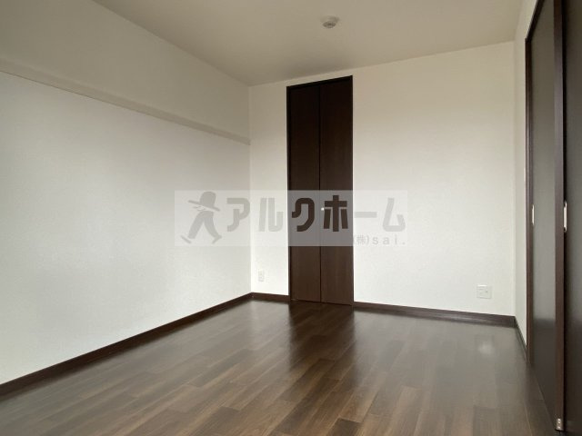 Cozy　Courtの洋室