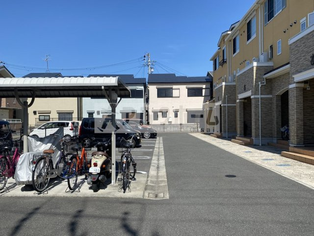 太子堂ガーデンハイツ2の駐車場