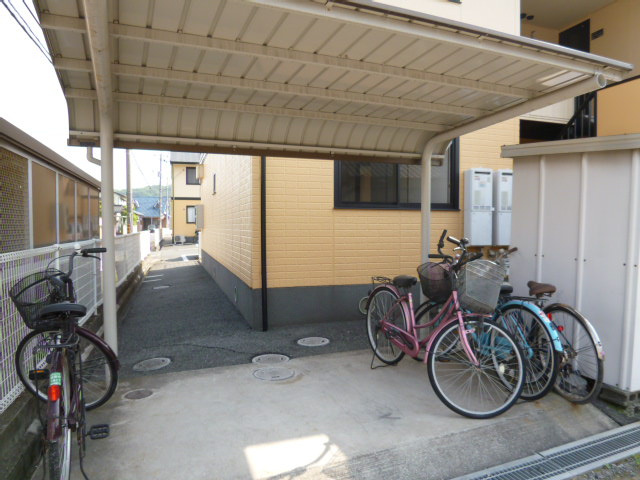 フォンティーヌＡのその他共用部分|自転車置き場完備
