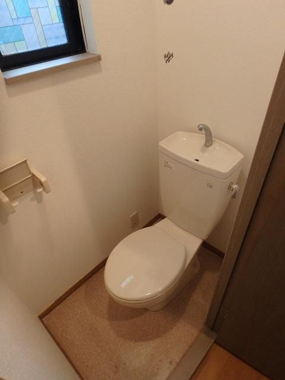 【トイレ】 | ヴィラ・デル平尾 | 落ち着いたトイレです